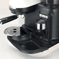Рожковая кофеварка Ariete Moderna 1318/01 белый